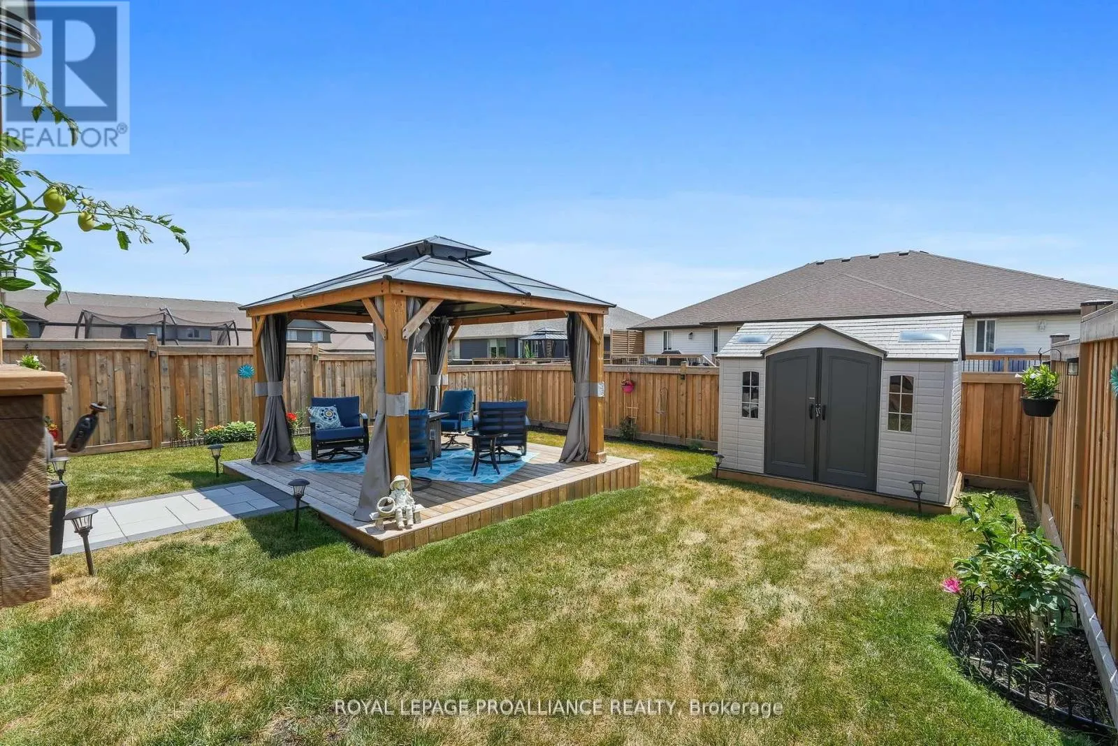 25 CEDAR PARK CRESCENT