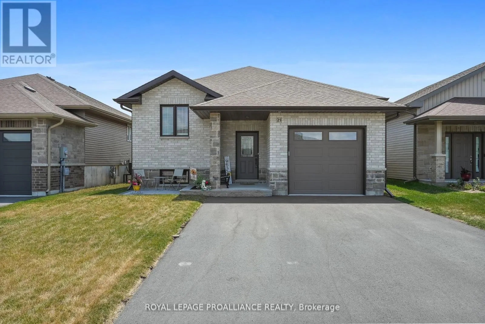 25 CEDAR PARK CRESCENT