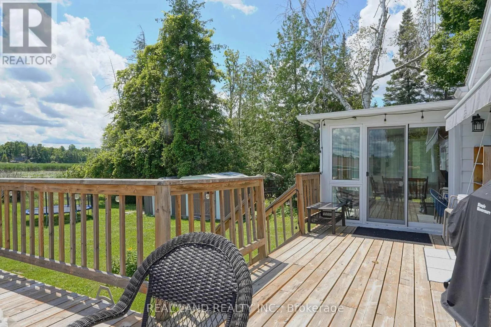 21 MARILYN CRESCENT