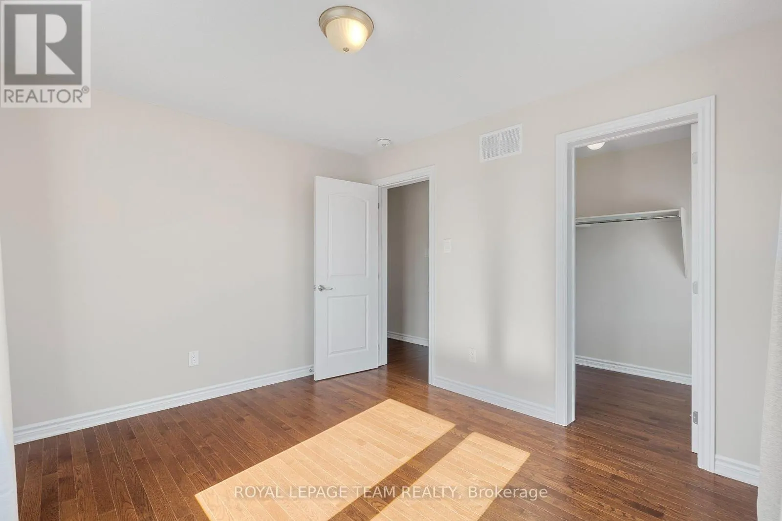 743 VENNECY TERRACE