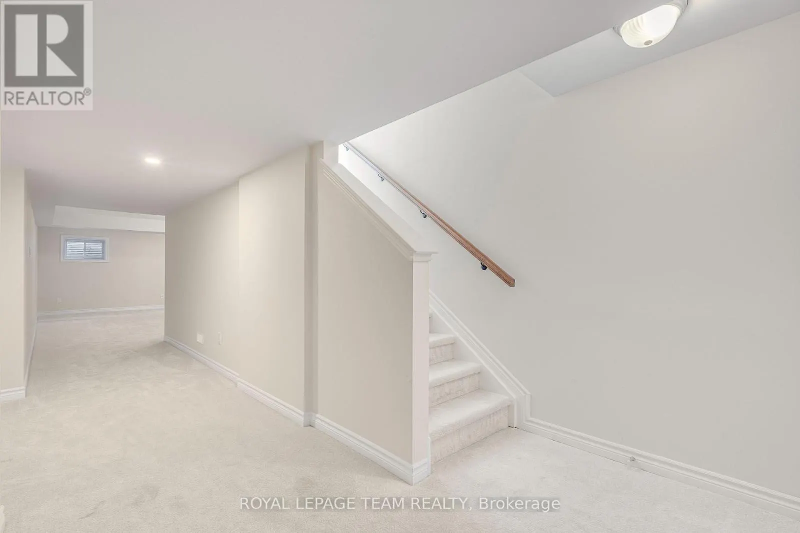 743 VENNECY TERRACE