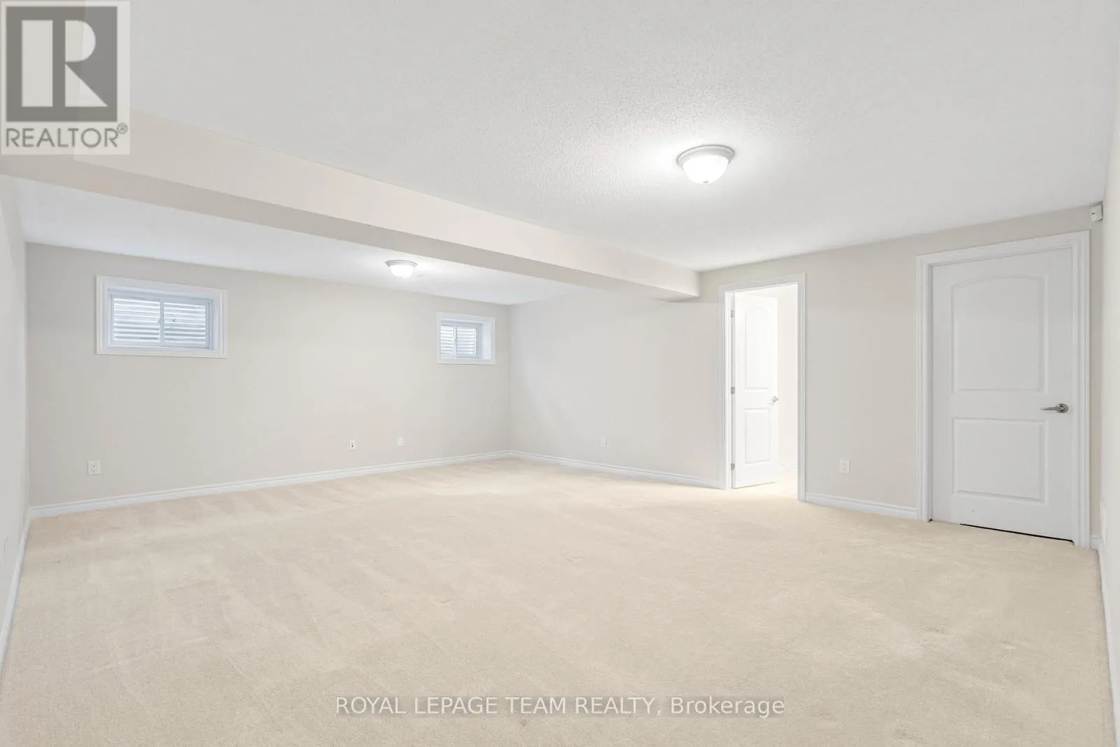 743 VENNECY TERRACE