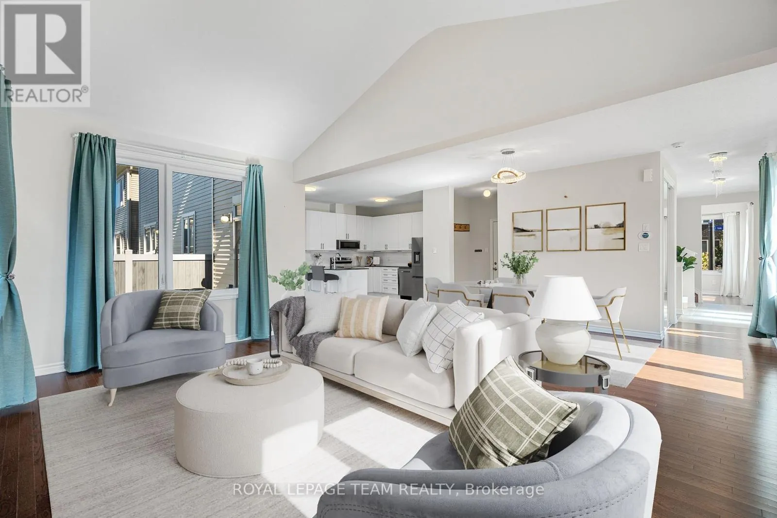 743 VENNECY TERRACE
