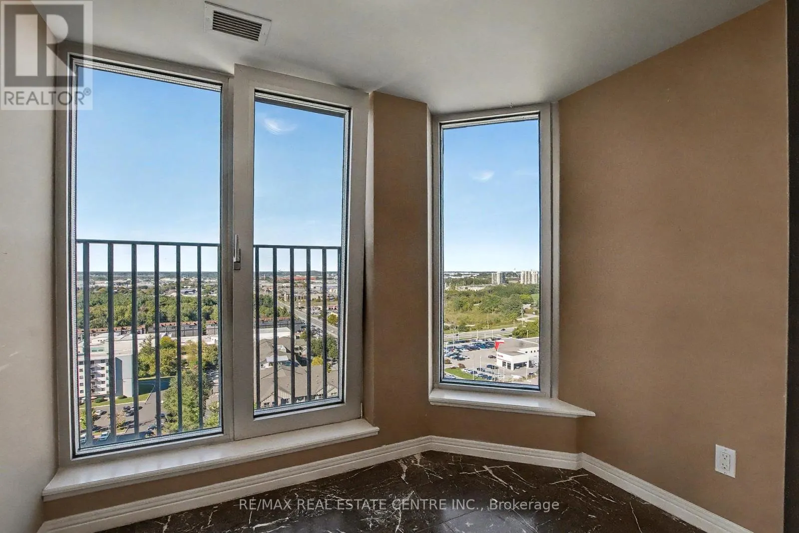 1801 - 190 HESPELER ROAD