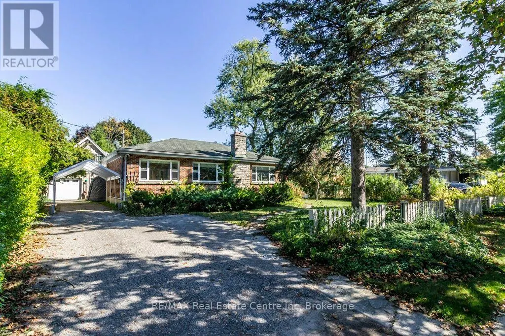 11 RIVERVIEW DRIVE