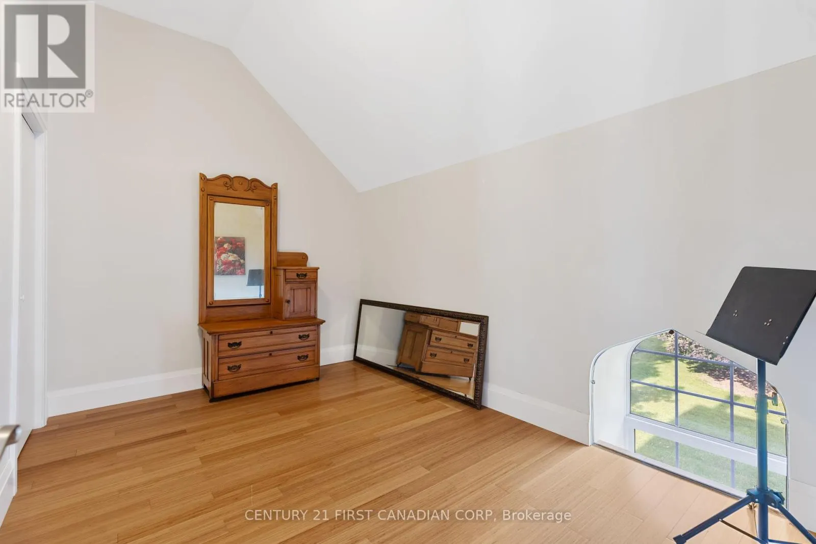 1772 PERTH RD 139 ROAD