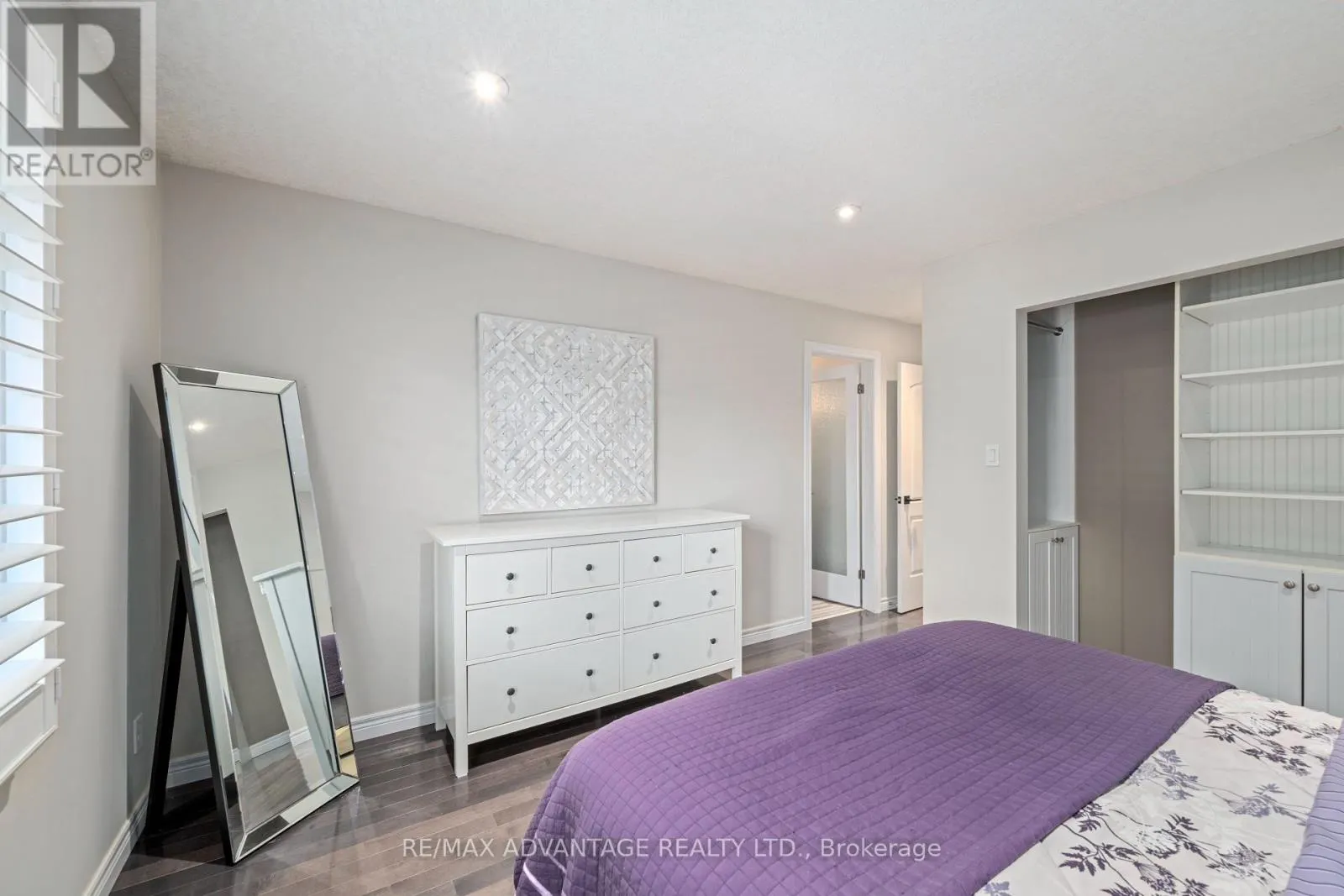126 MOUNTAINVIEW CRESCENT