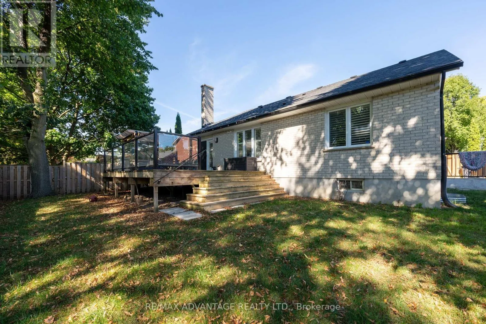 126 MOUNTAINVIEW CRESCENT