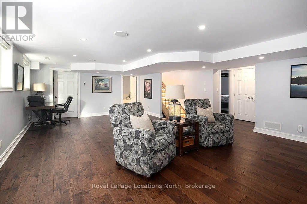 37 GRAYVIEW DRIVE