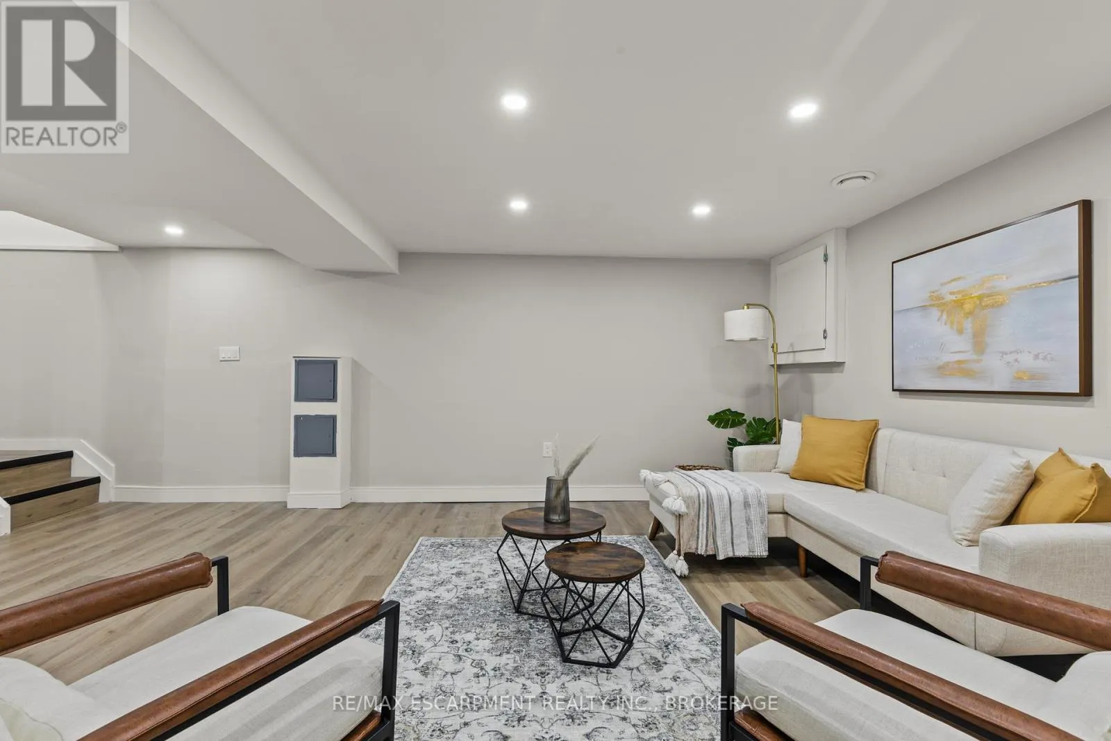3139 SECORD PLACE