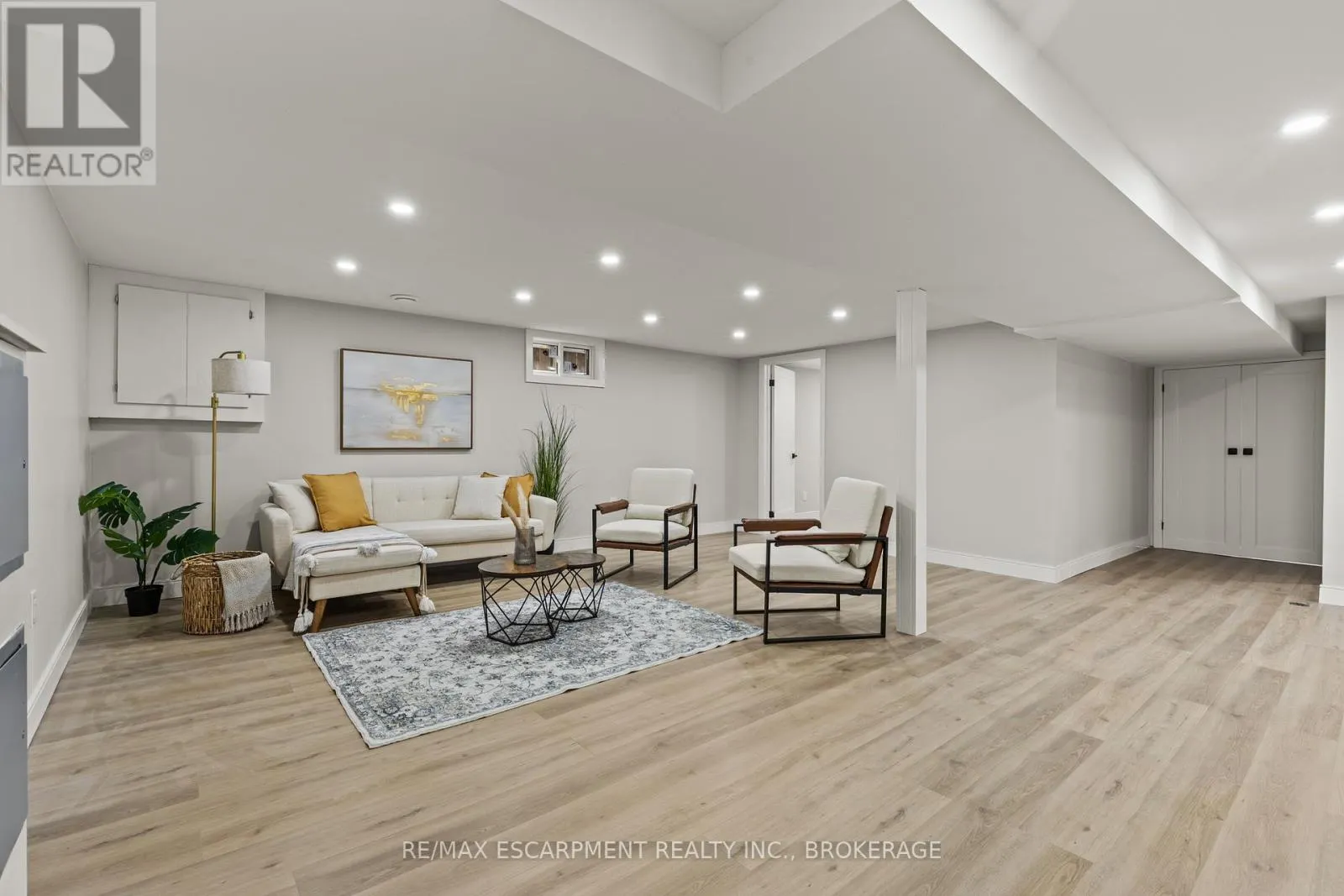 3139 SECORD PLACE