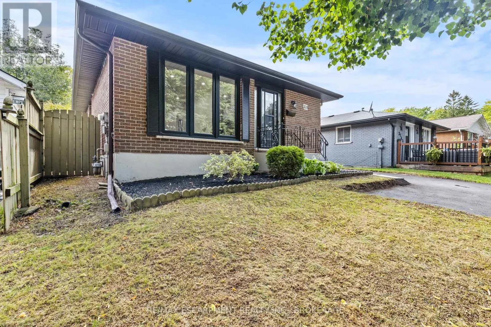 3139 SECORD PLACE