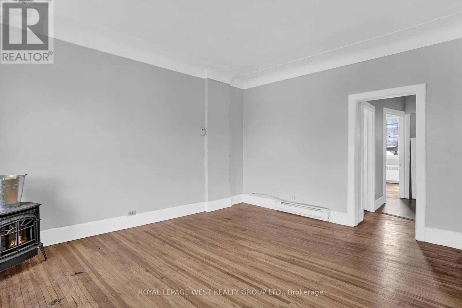 174 JOHN STREET S