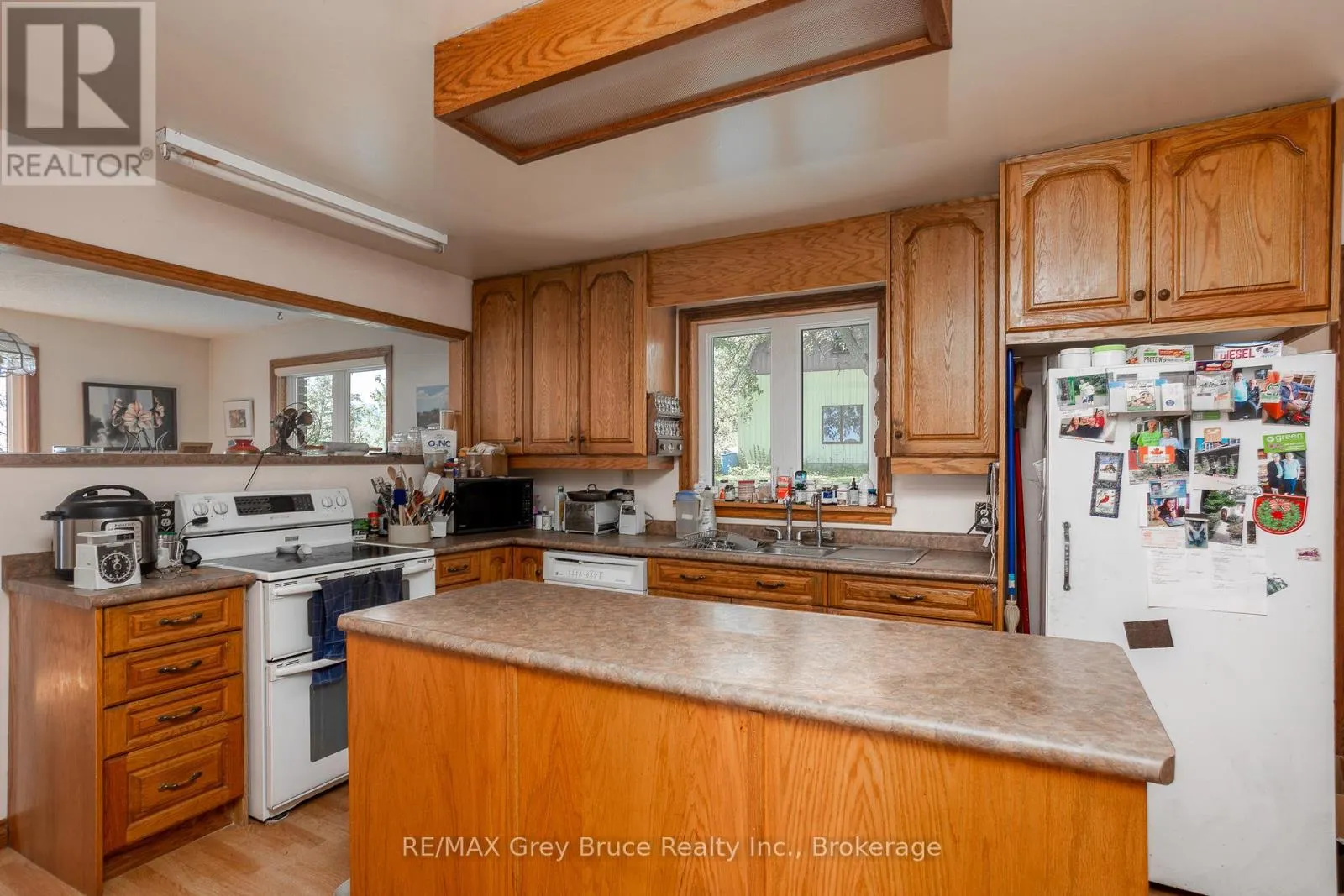 138558 GREY RD 112 N