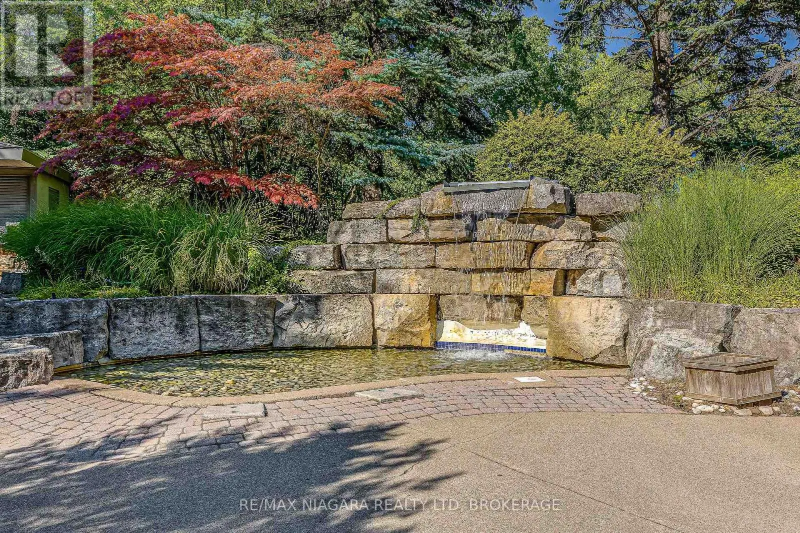 307 - 81 SCOTT STREET, #307