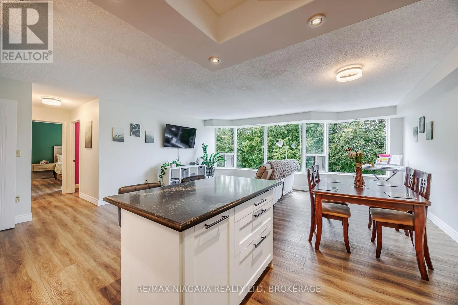 307 - 81 SCOTT STREET, #307