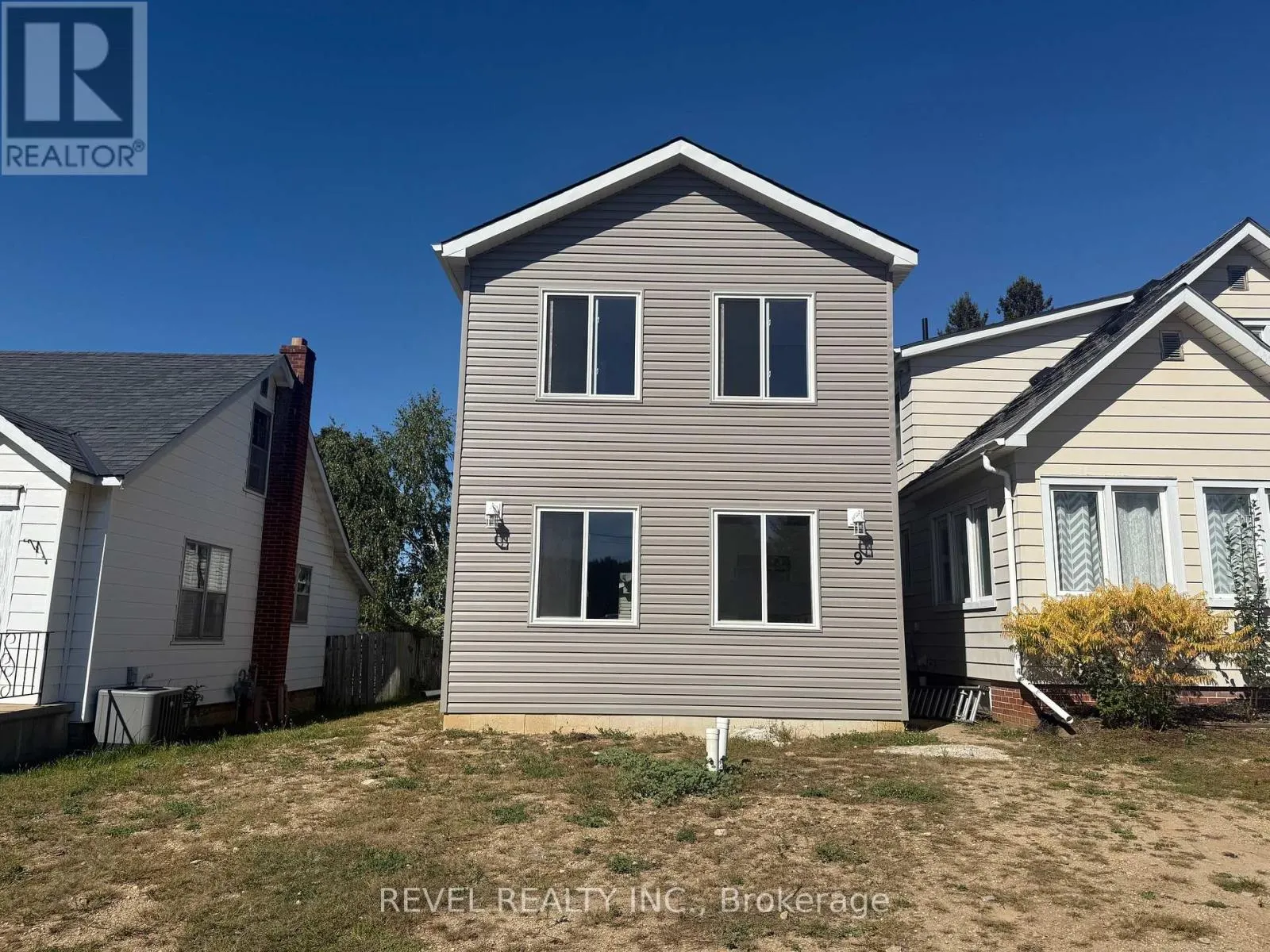 9 CROSIER STREET