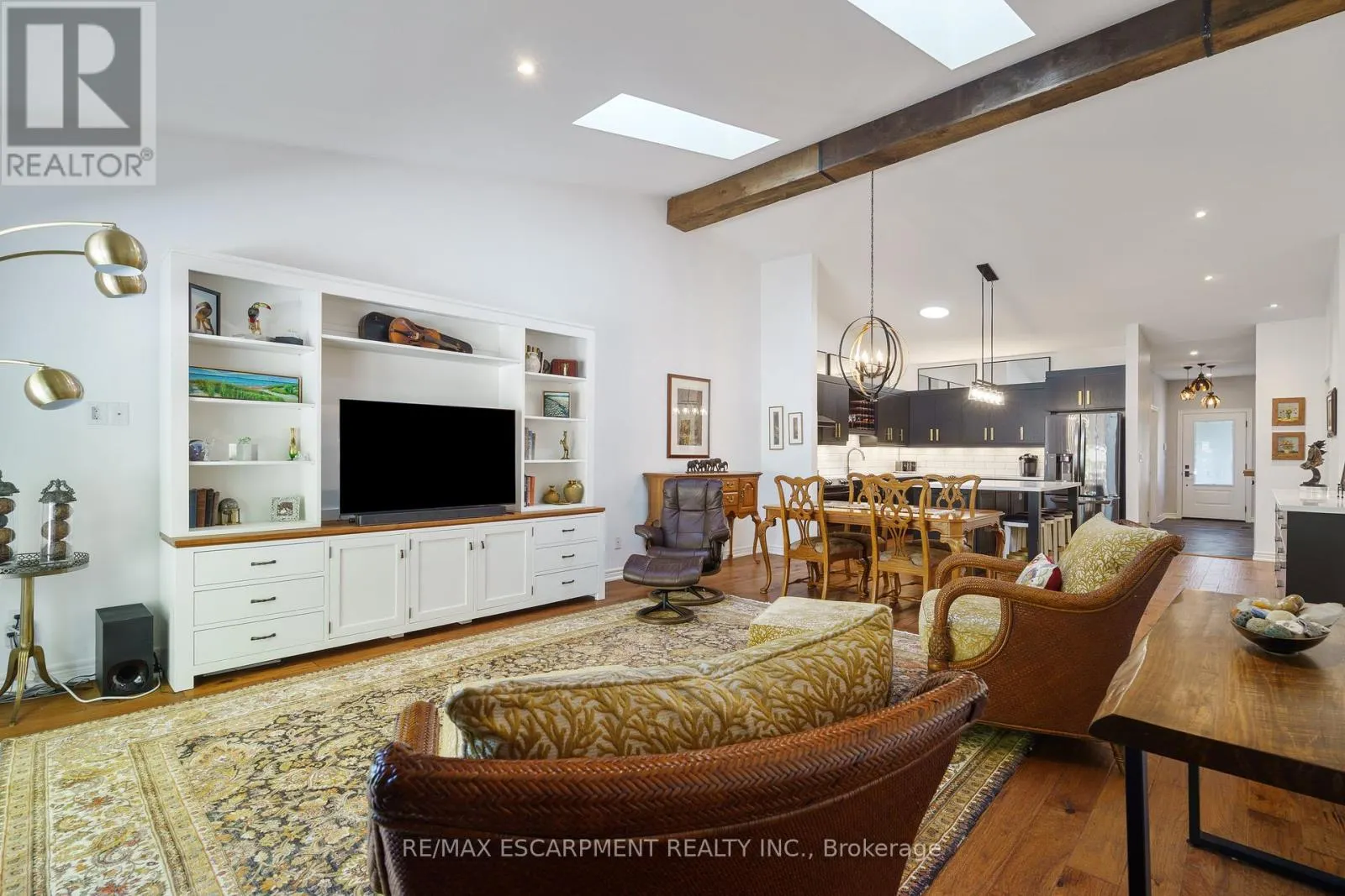 353 PARK STREET W