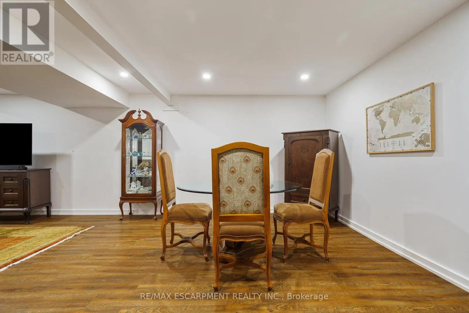 353 PARK STREET W