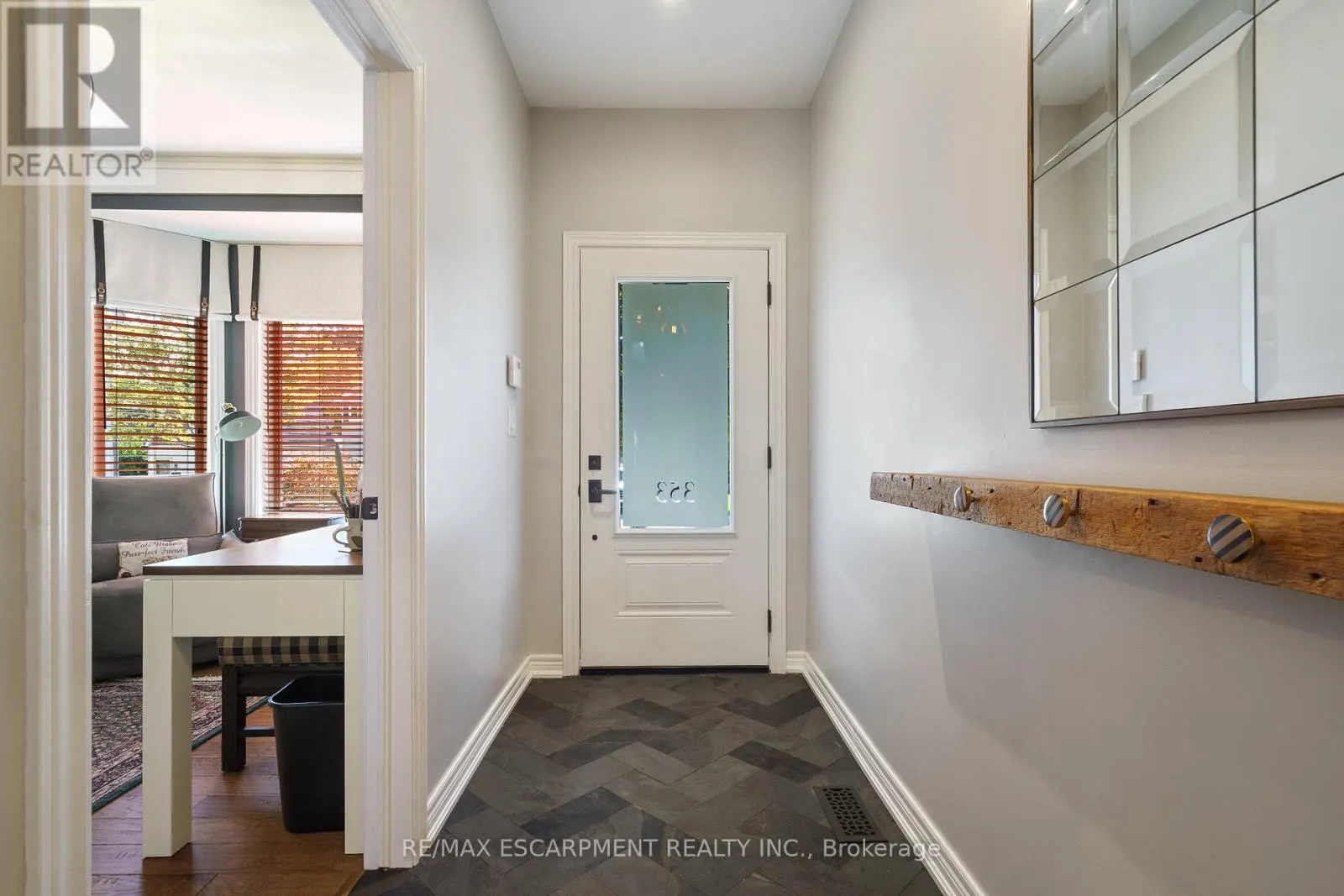 353 PARK STREET W