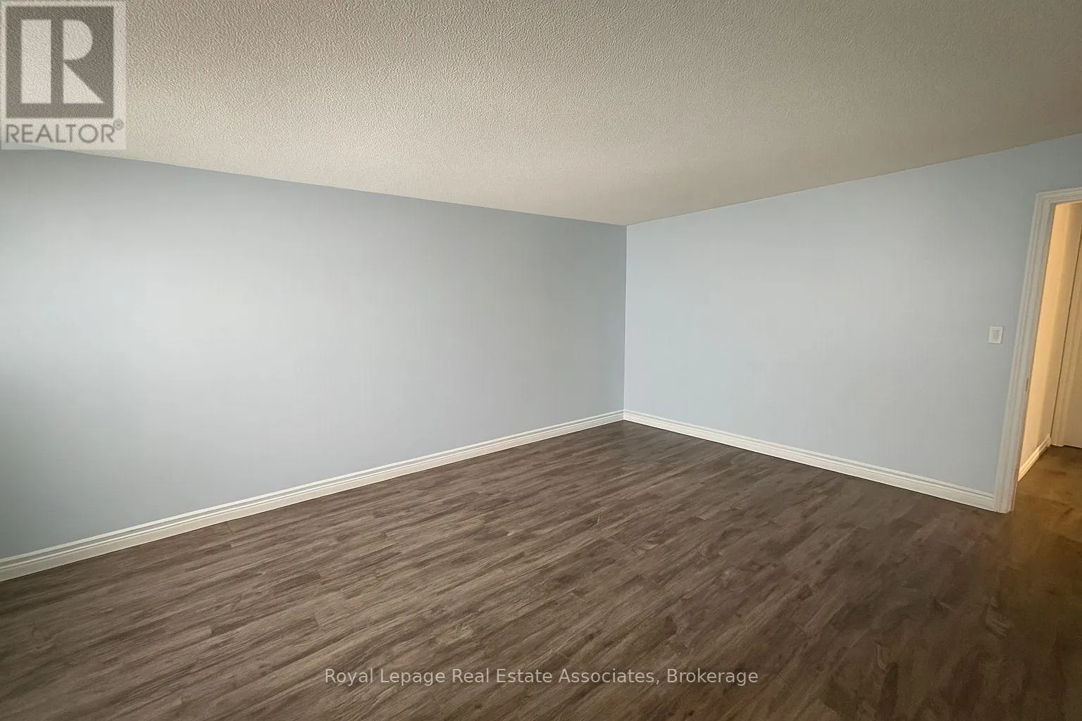 34 - 1675 UPPER GAGE AVENUE