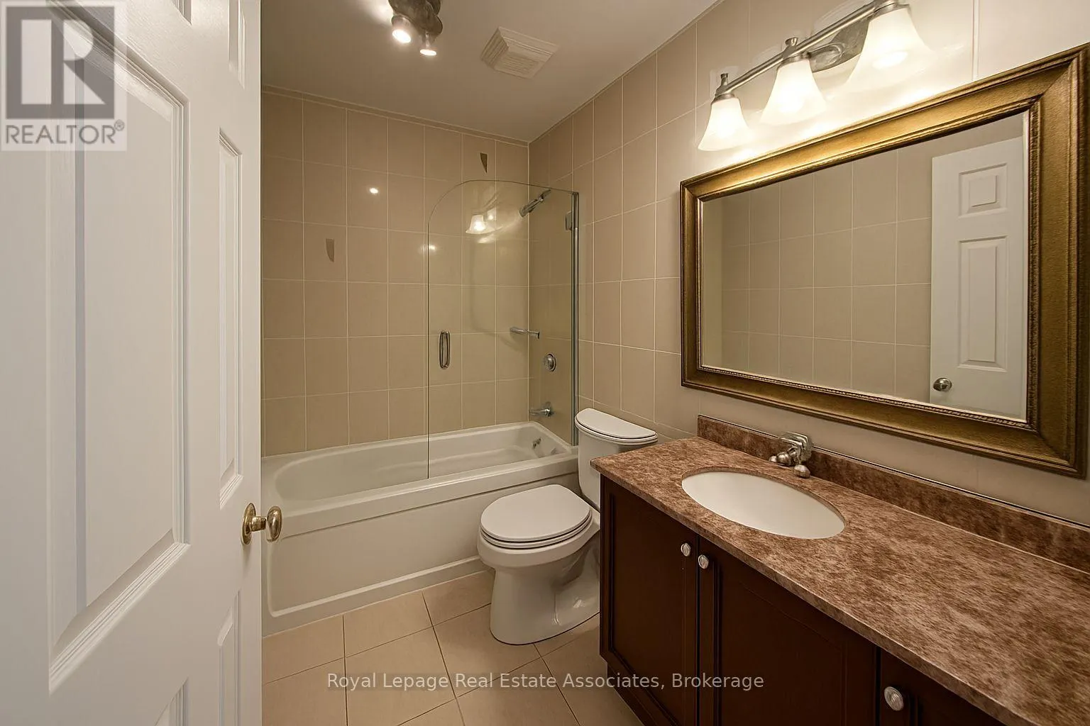 34 - 1675 UPPER GAGE AVENUE