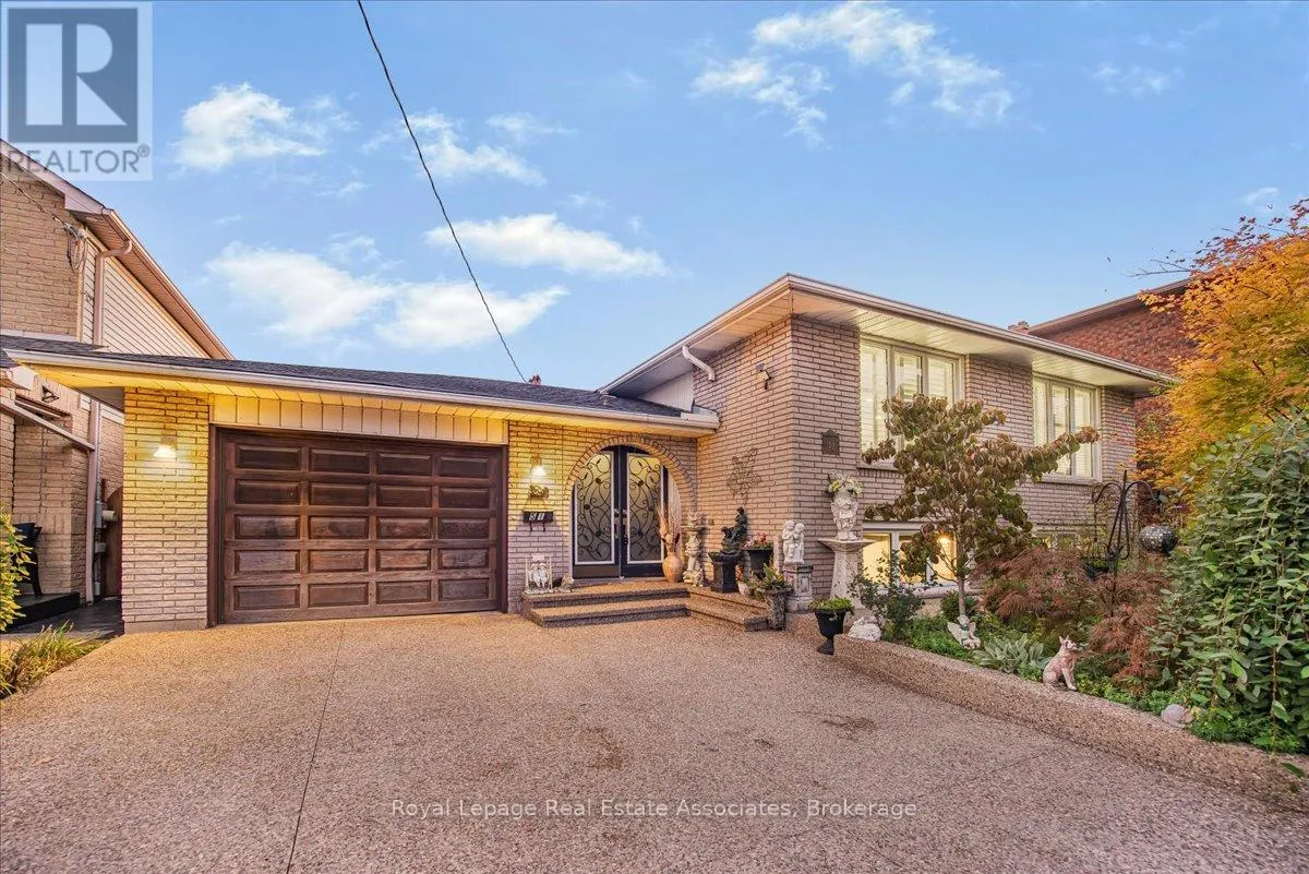 51 PICTON STREET W