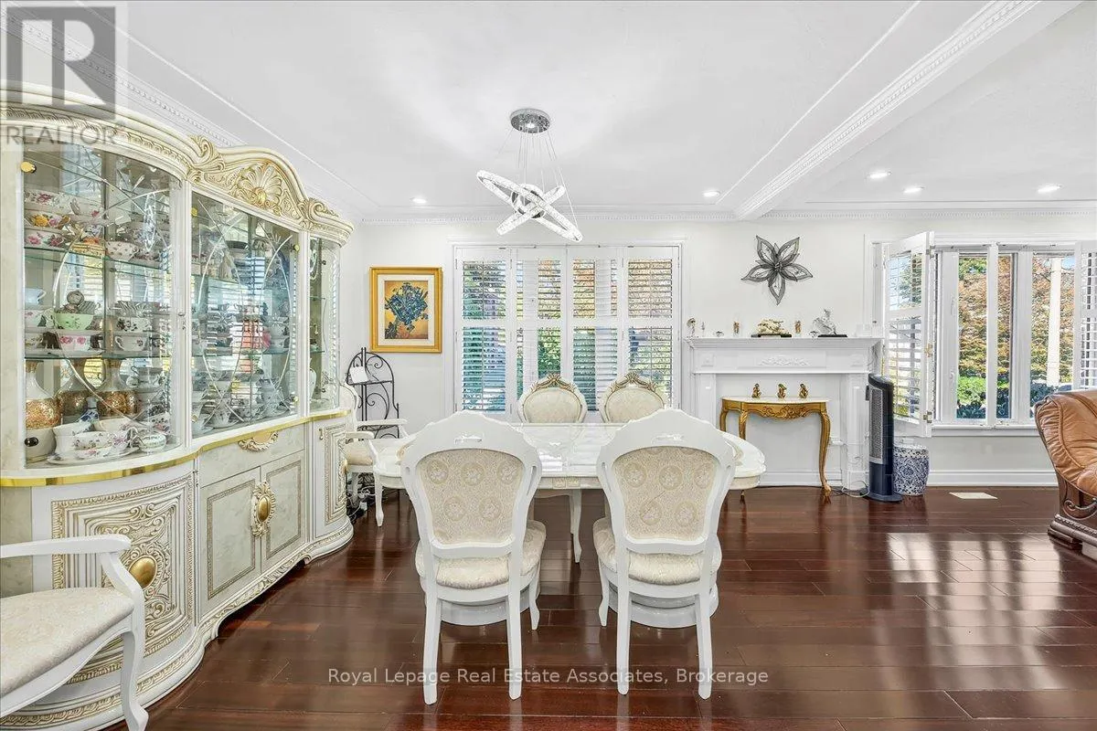 51 PICTON STREET W