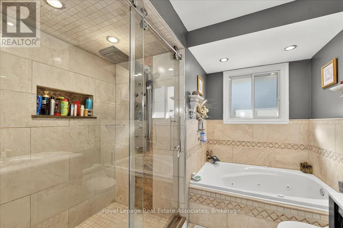 51 PICTON STREET W