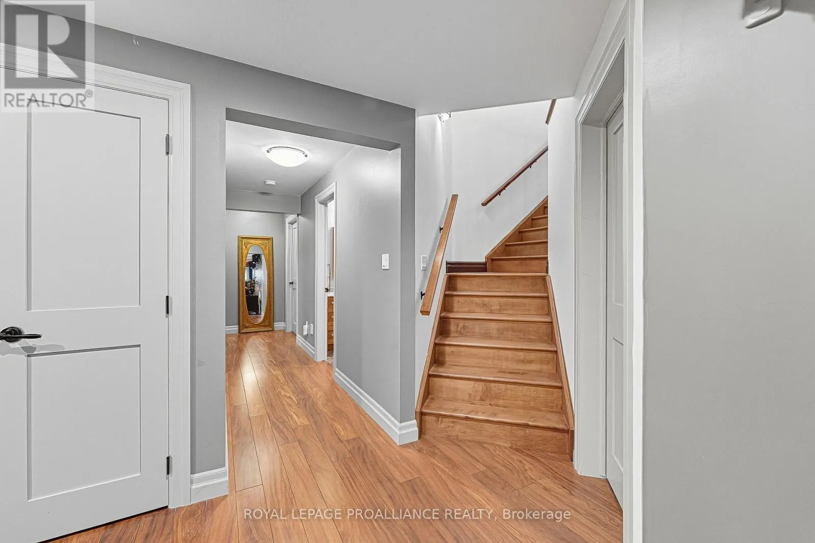 6 BIRCH COURT