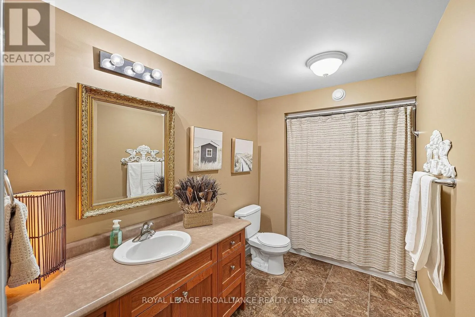 6 BIRCH COURT