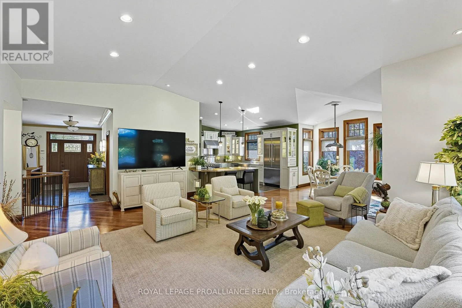 6 BIRCH COURT