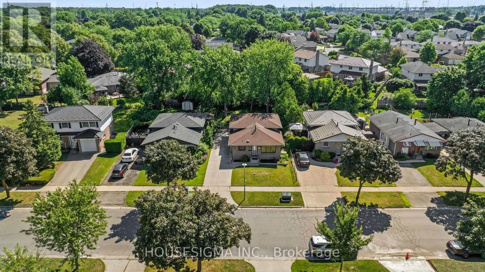 703 MILLBANK DRIVE