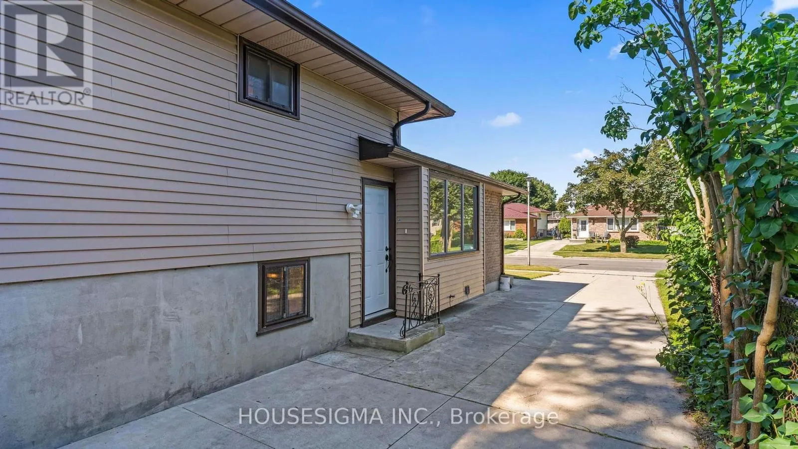 703 MILLBANK DRIVE