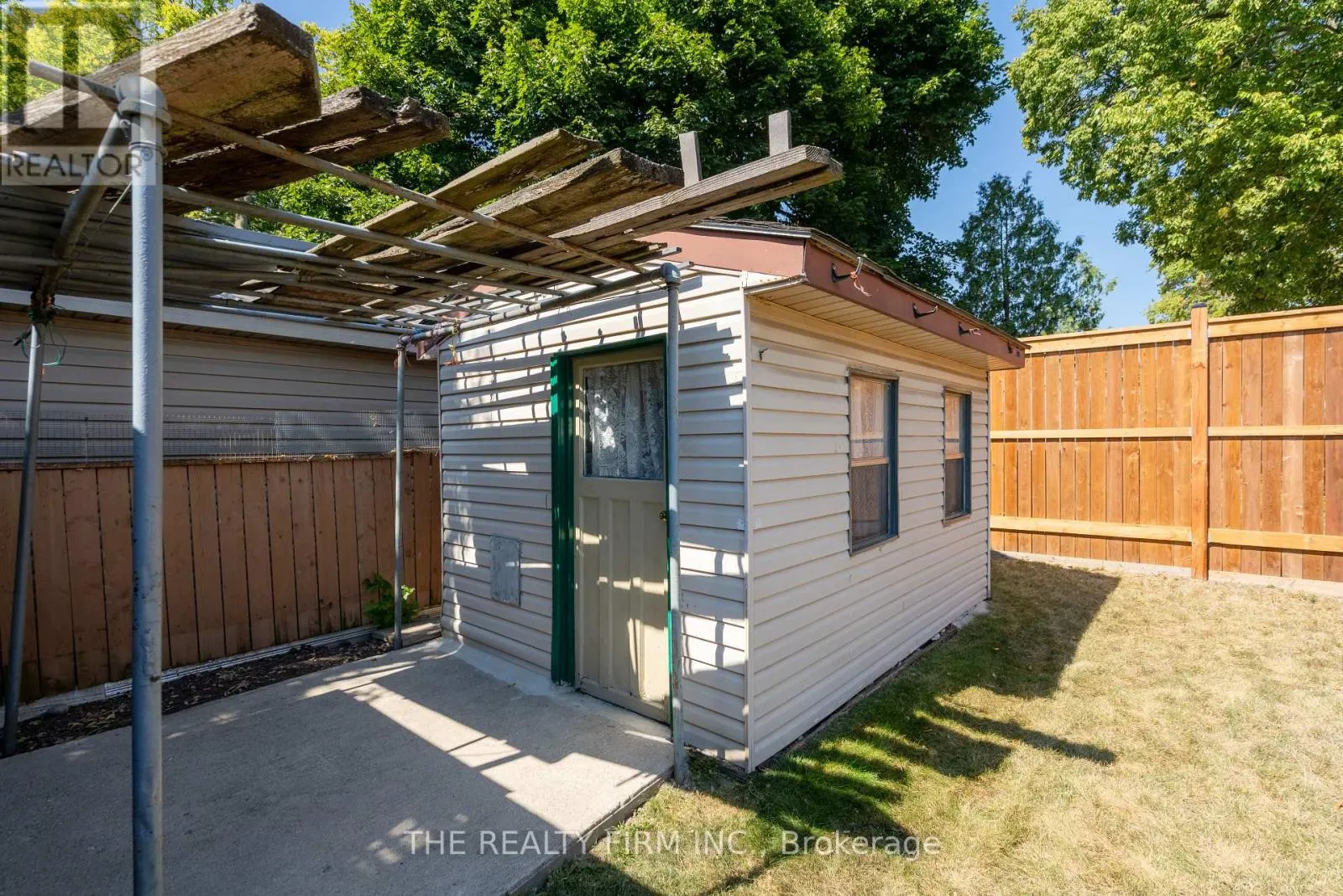 1118 TRAFALGAR STREET