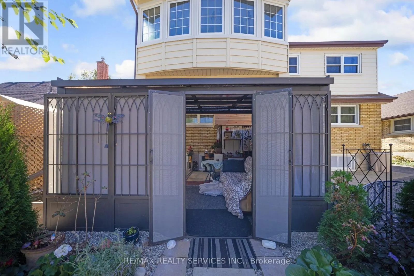 476 PROSPECT AVENUE