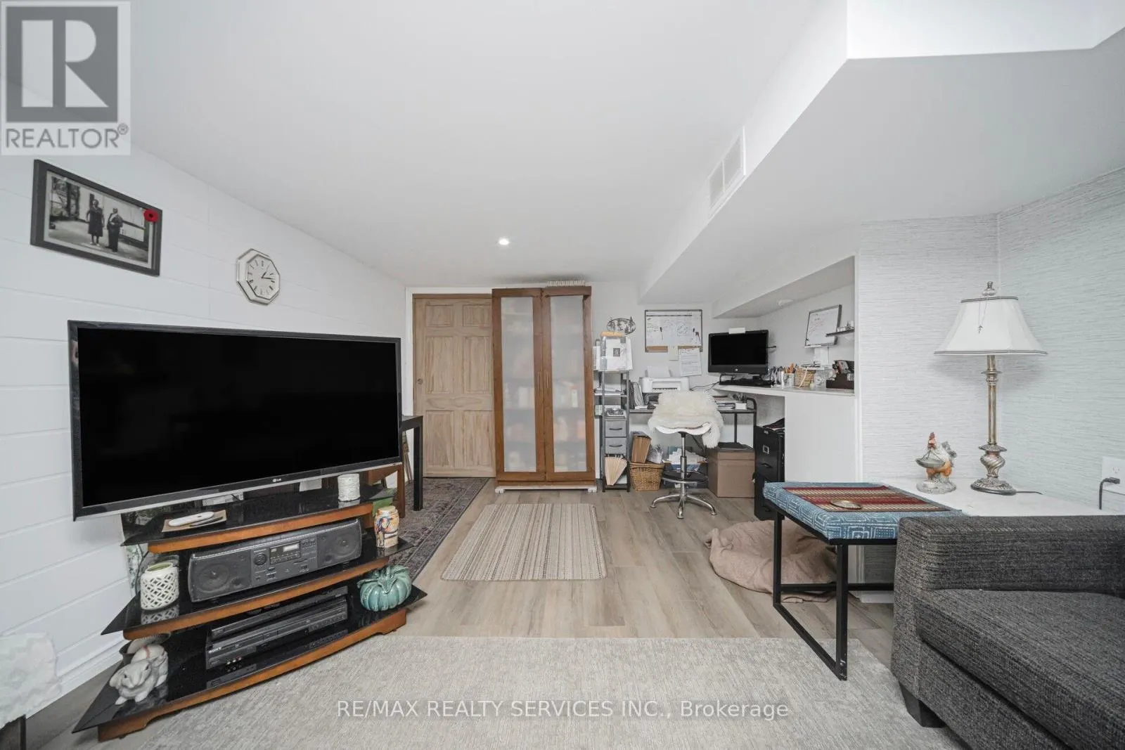 476 PROSPECT AVENUE