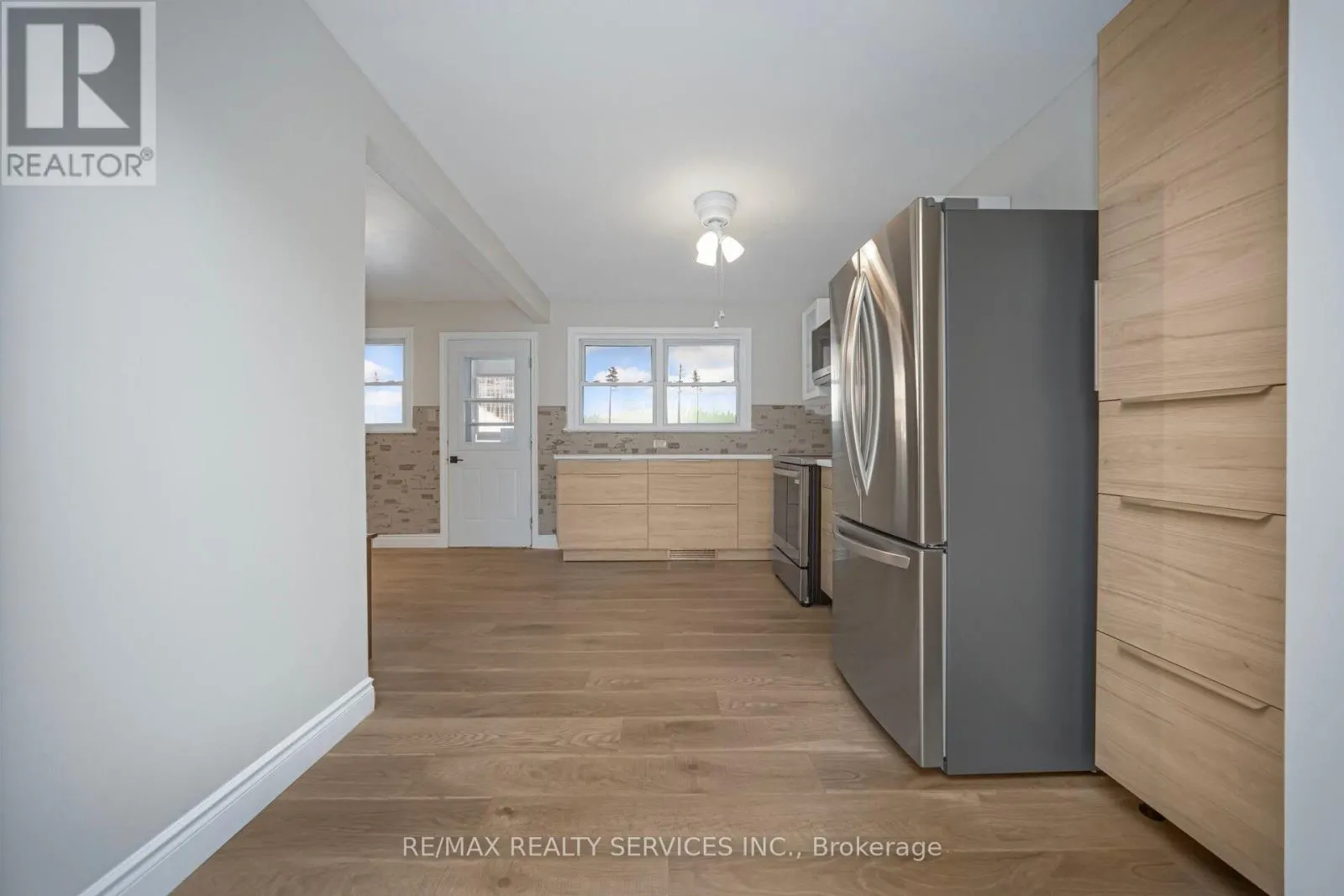 476 PROSPECT AVENUE