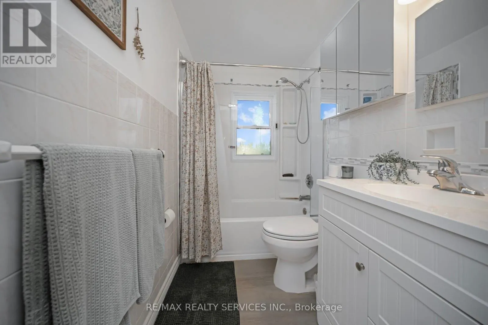 476 PROSPECT AVENUE