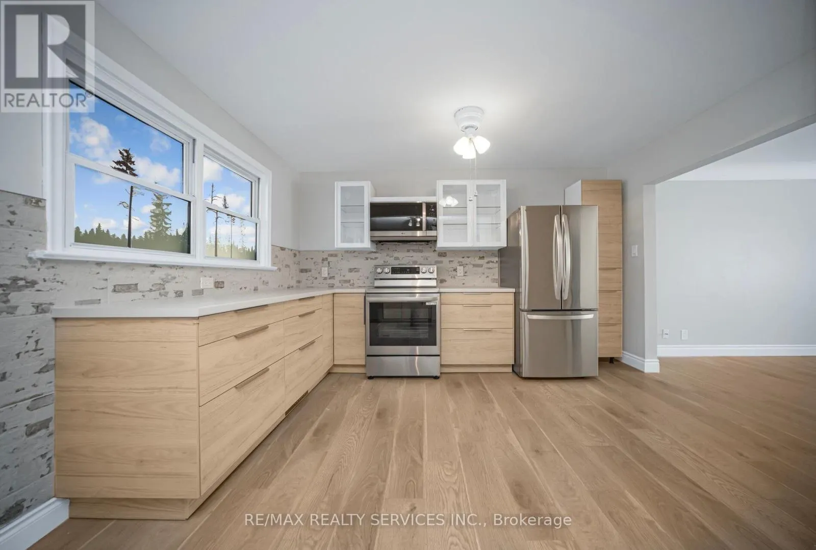 476 PROSPECT AVENUE