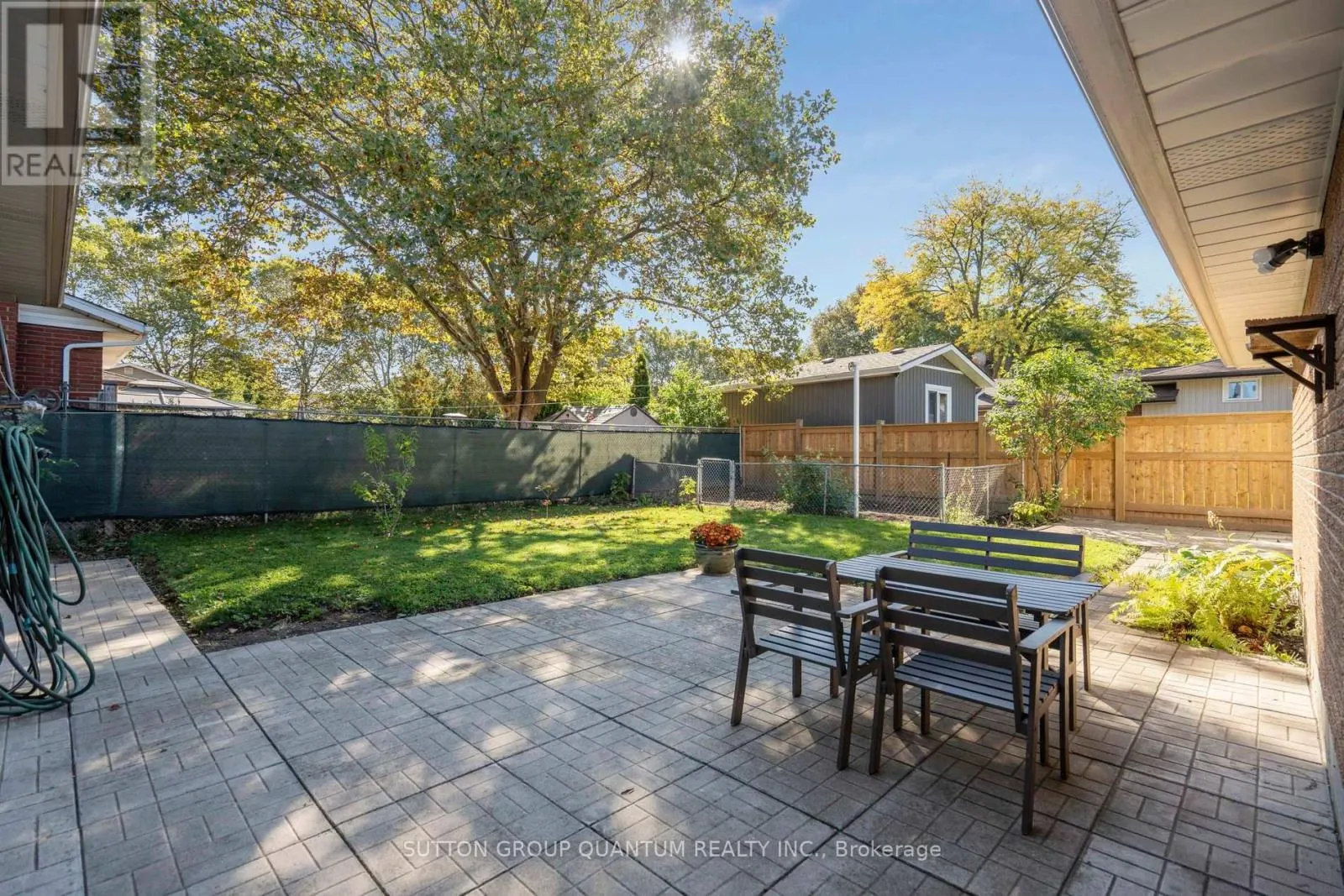8 BERMUDA DRIVE