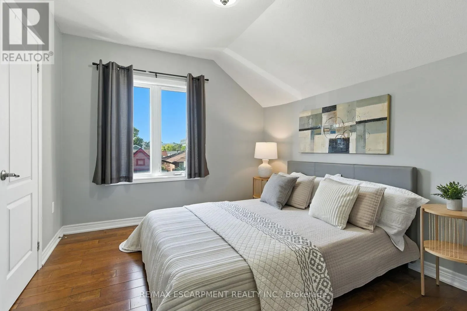 78 OAK AVENUE