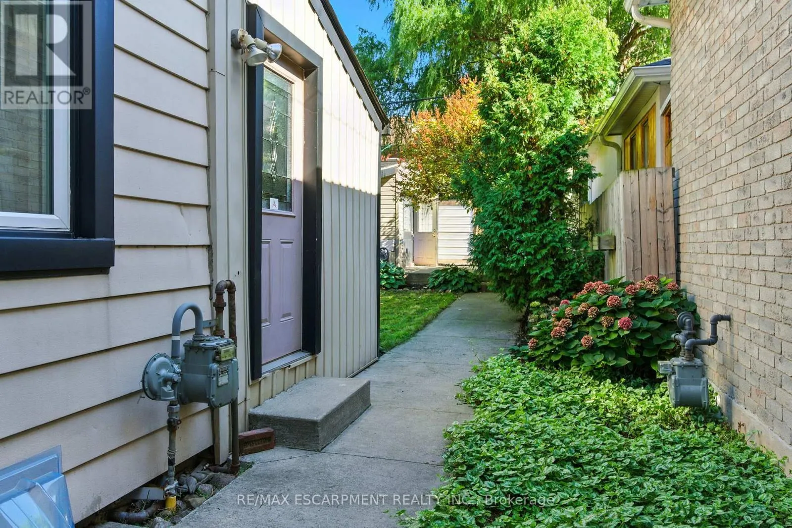 78 OAK AVENUE