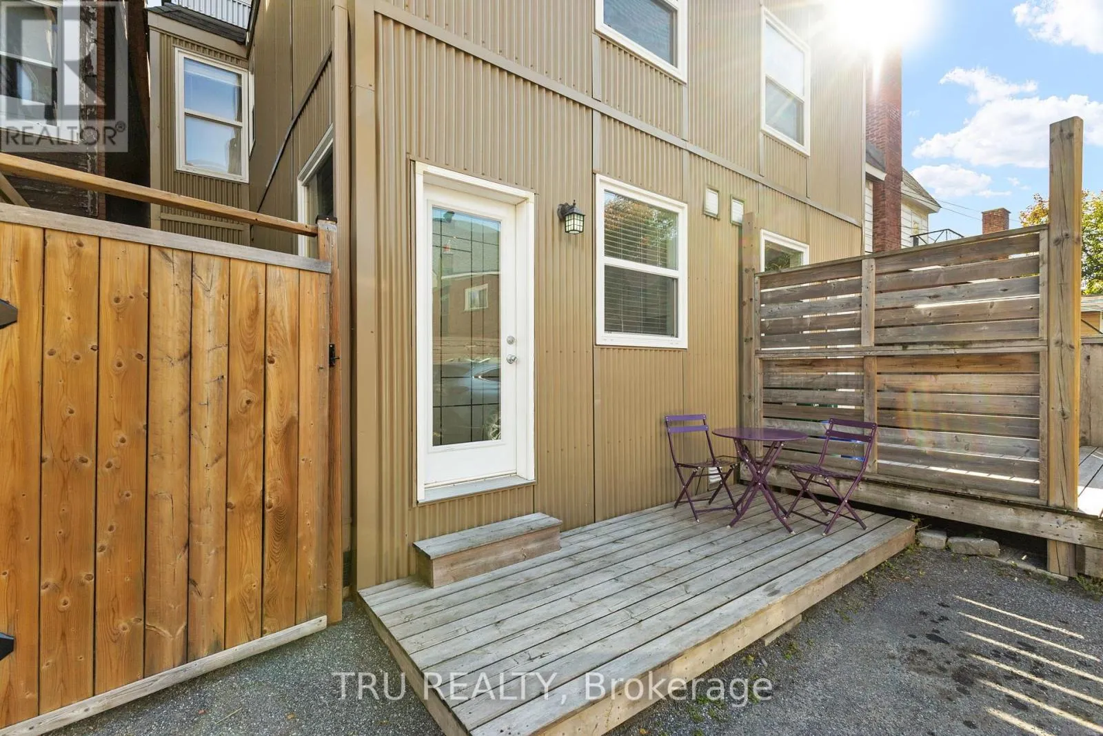 168 ARTHUR STREET