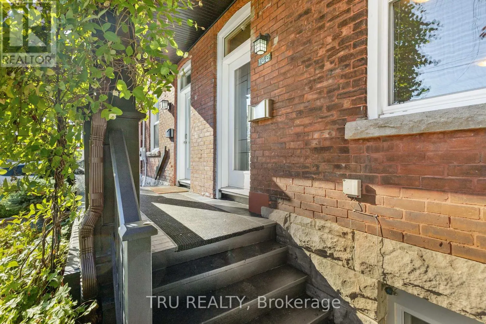 168 ARTHUR STREET