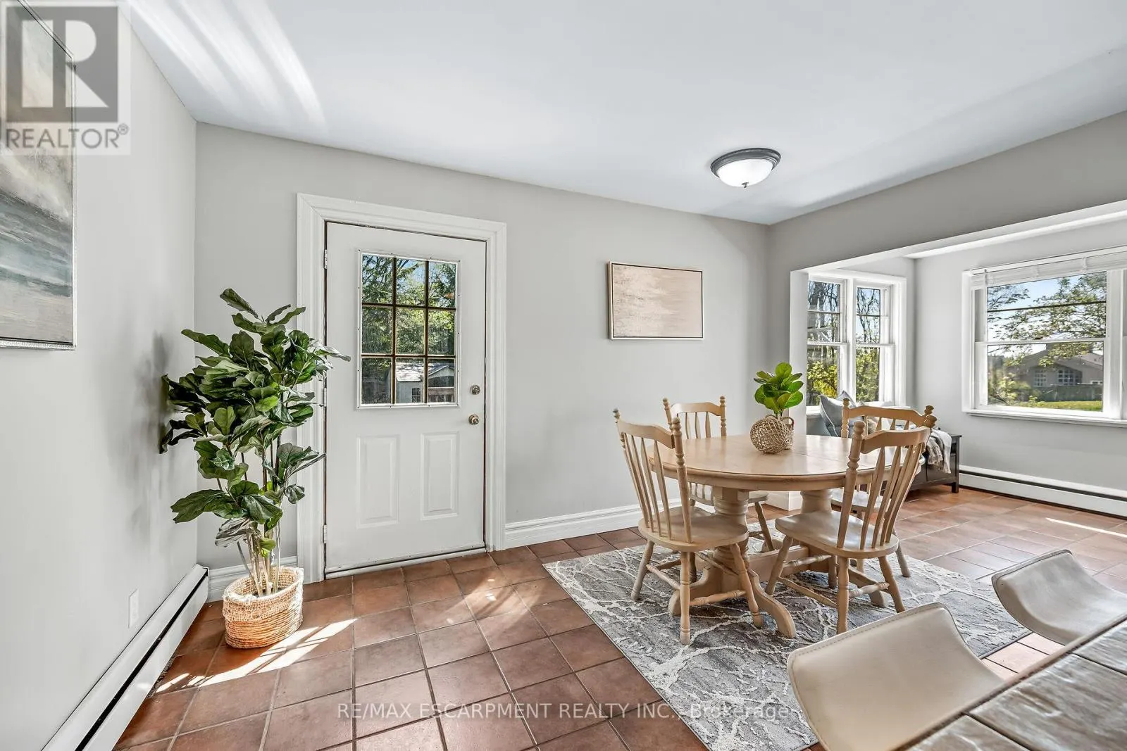 22 TOLHURST AVENUE
