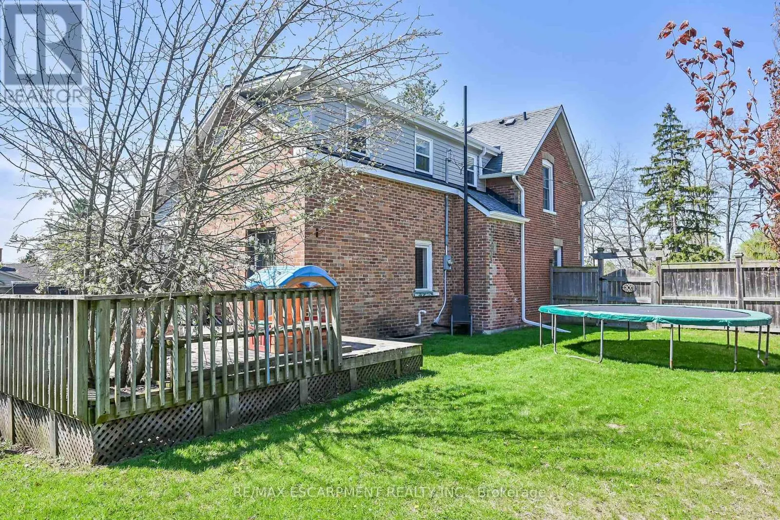 22 TOLHURST AVENUE