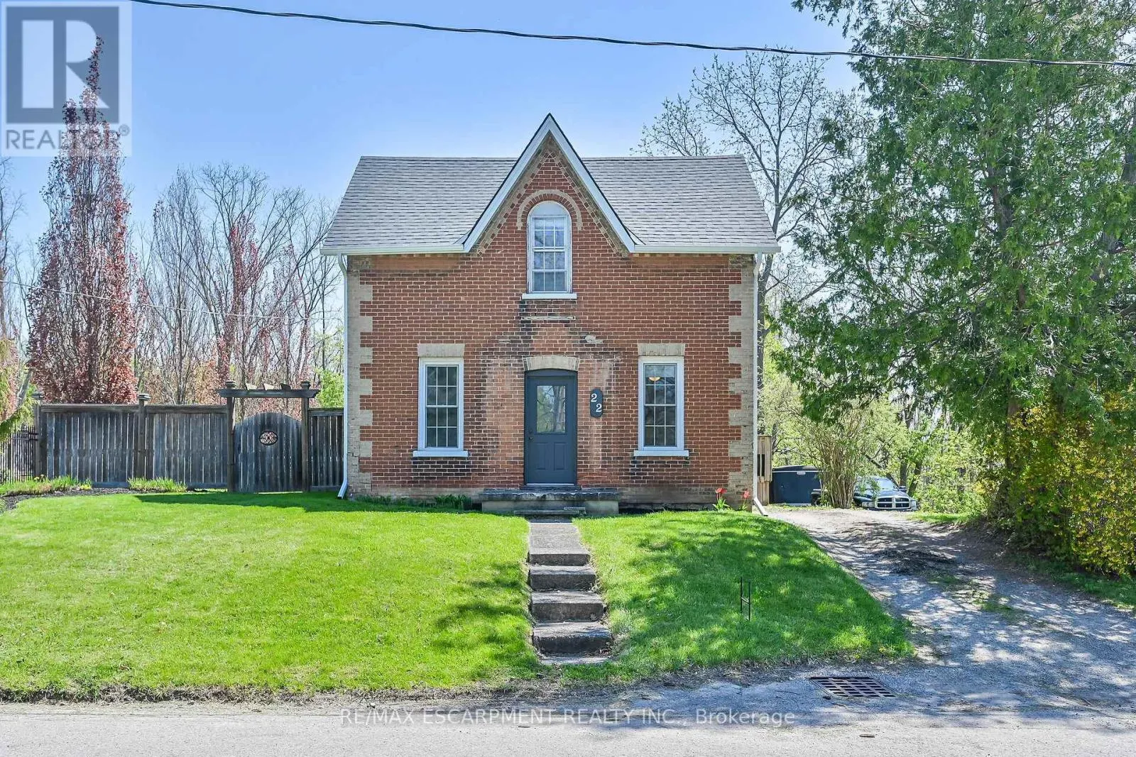 22 TOLHURST AVENUE