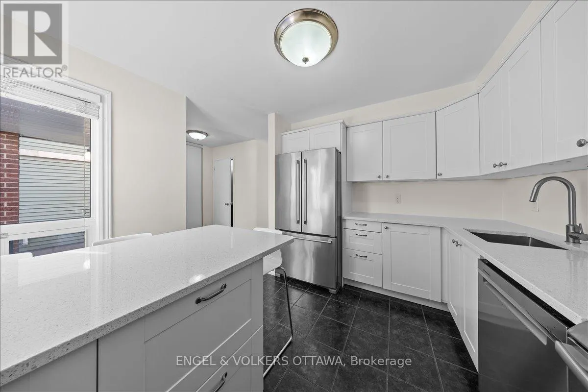 713 MALIBU TERRACE