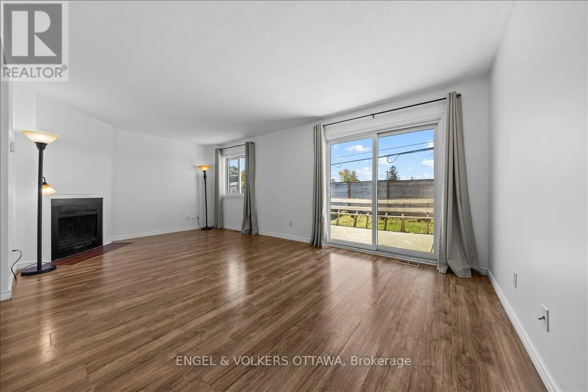 713 MALIBU TERRACE